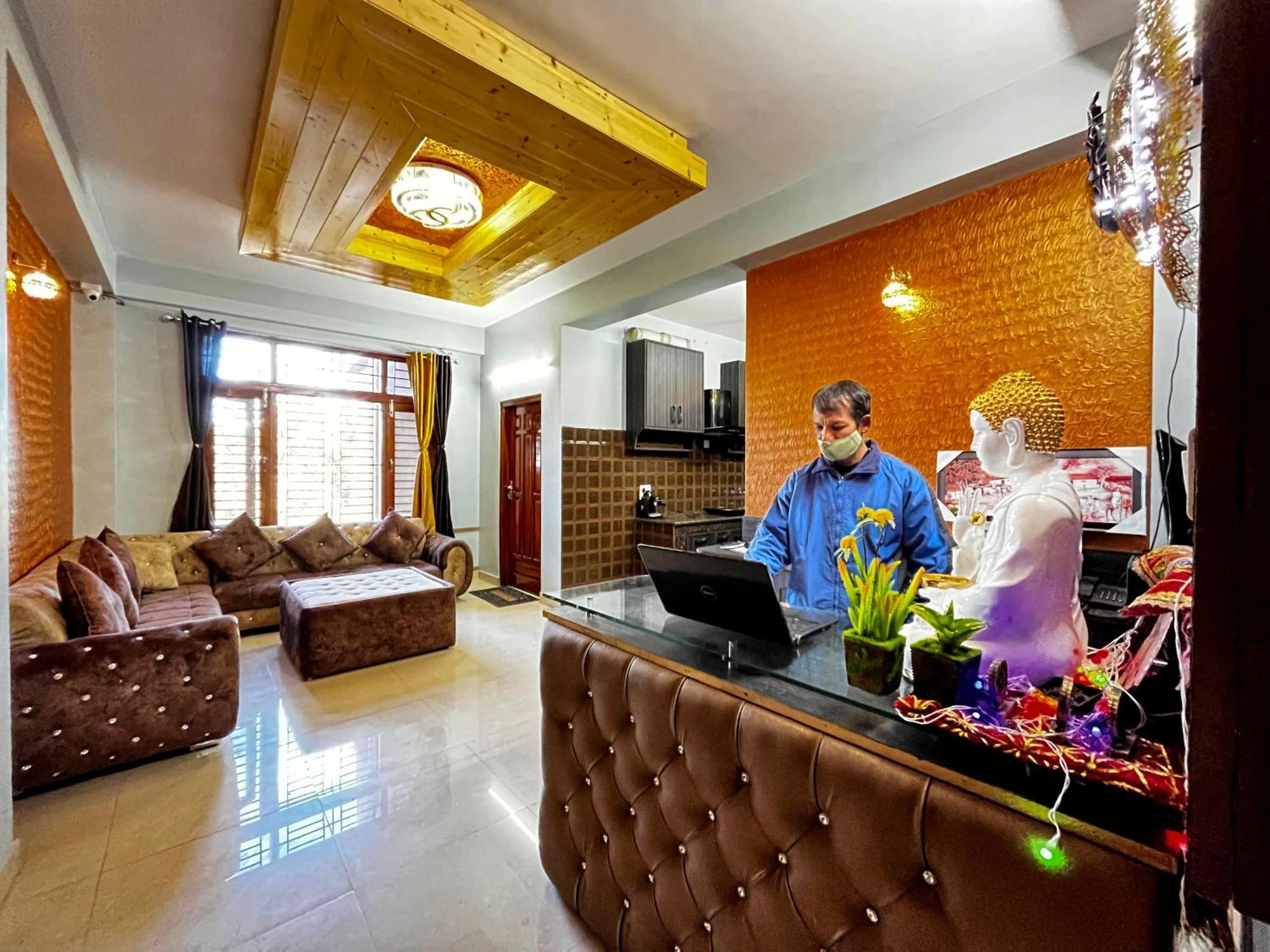 Puri'S Bnb Shimla Eksteriør bilde