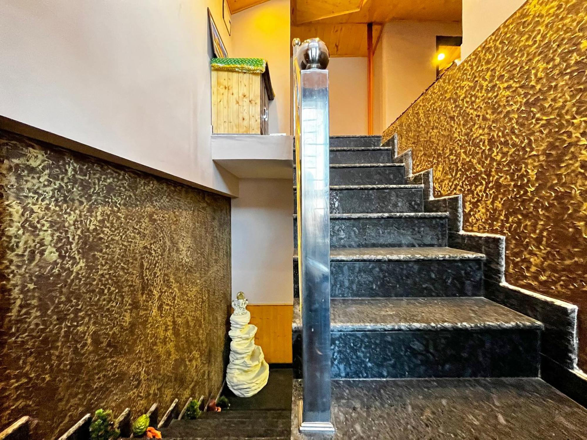 Puri'S Bnb Shimla Eksteriør bilde