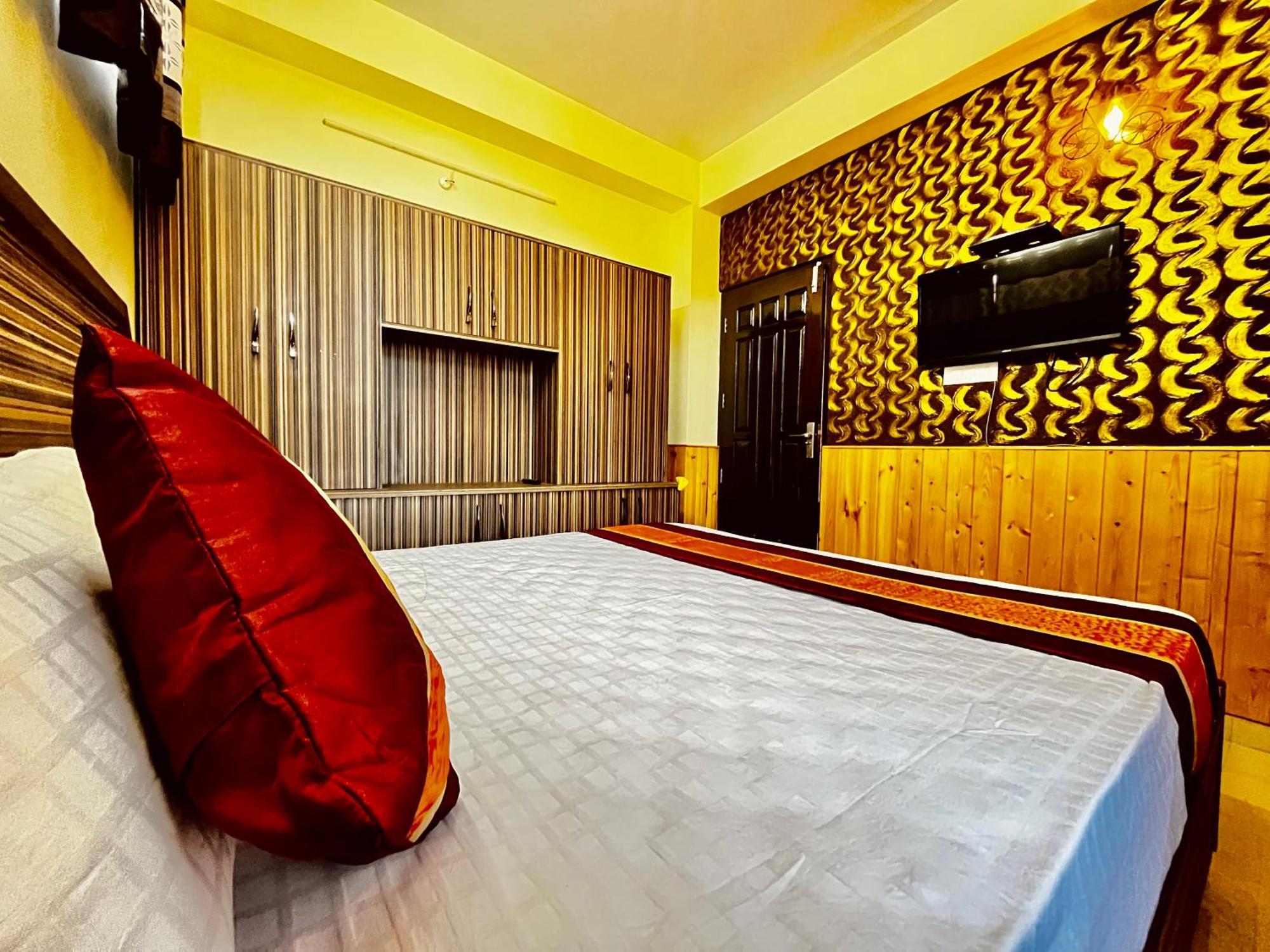 Puri'S Bnb Shimla Eksteriør bilde